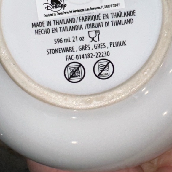 ✨NWT✨ Walt Disney World 50th Anniversary Iridescent Pearl White Castle Mug - Picture 6 of 9